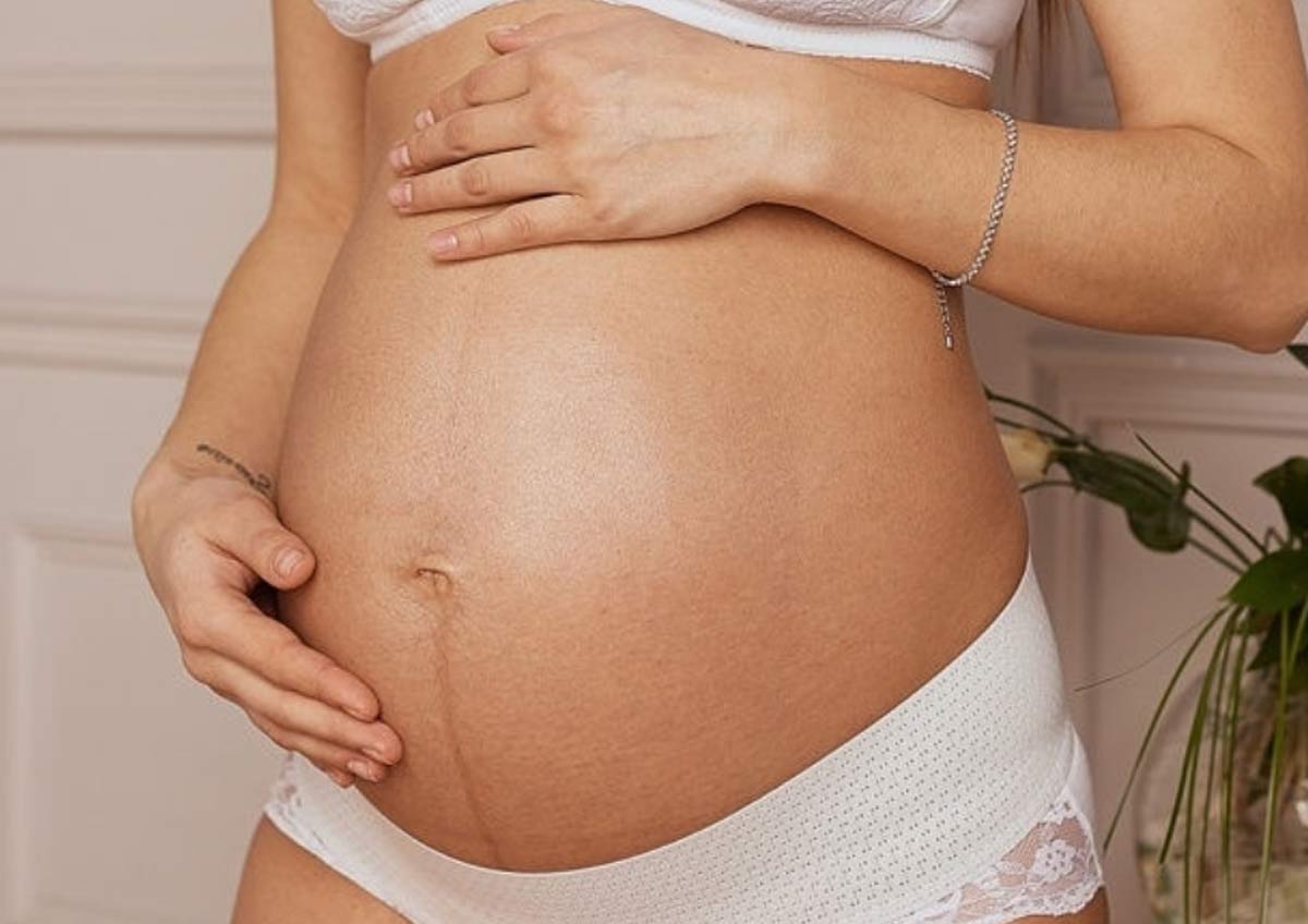 Тёмная полоска на животе во время беременности